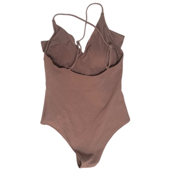 Cupshe Ribbed Ruffle Swimsuit m - Picture 4 of 5